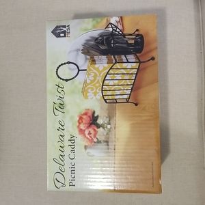 Mesa Delaware Twist Picnic Caddy